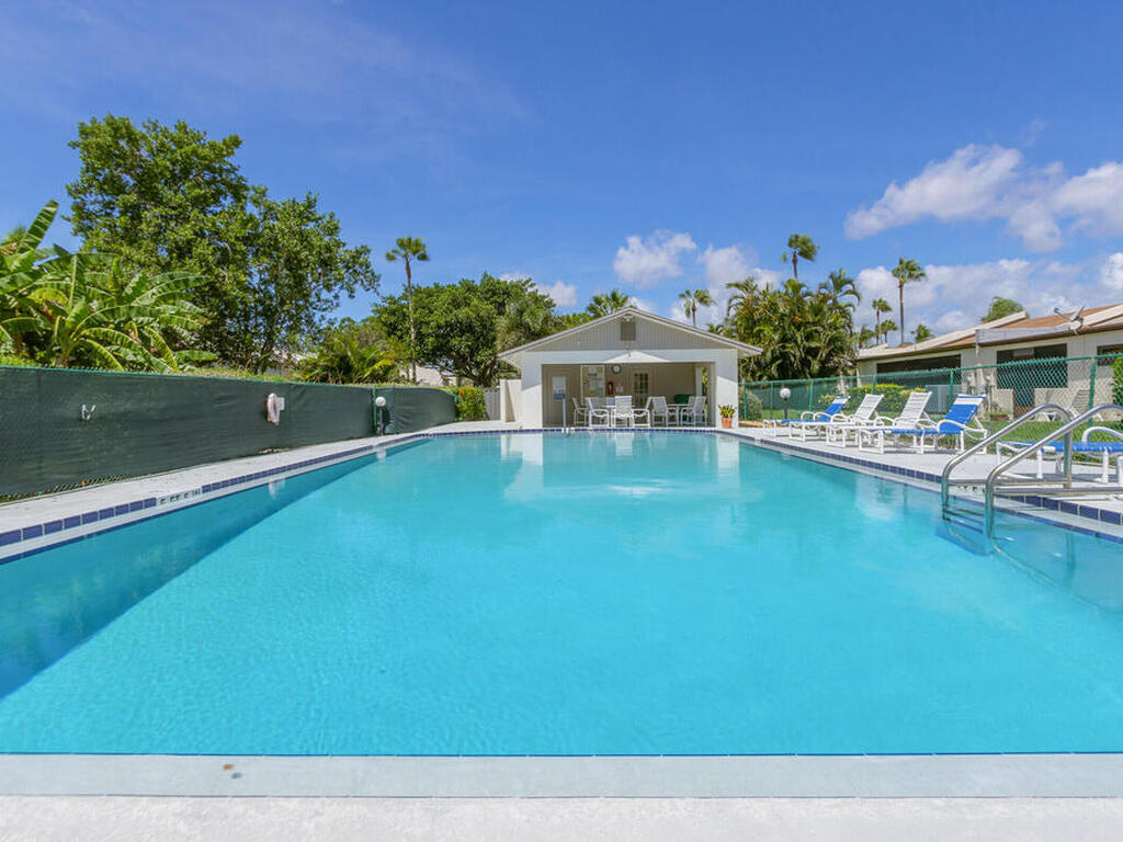 517 Summerset Court, Indian Harbour Beach, FL 32937