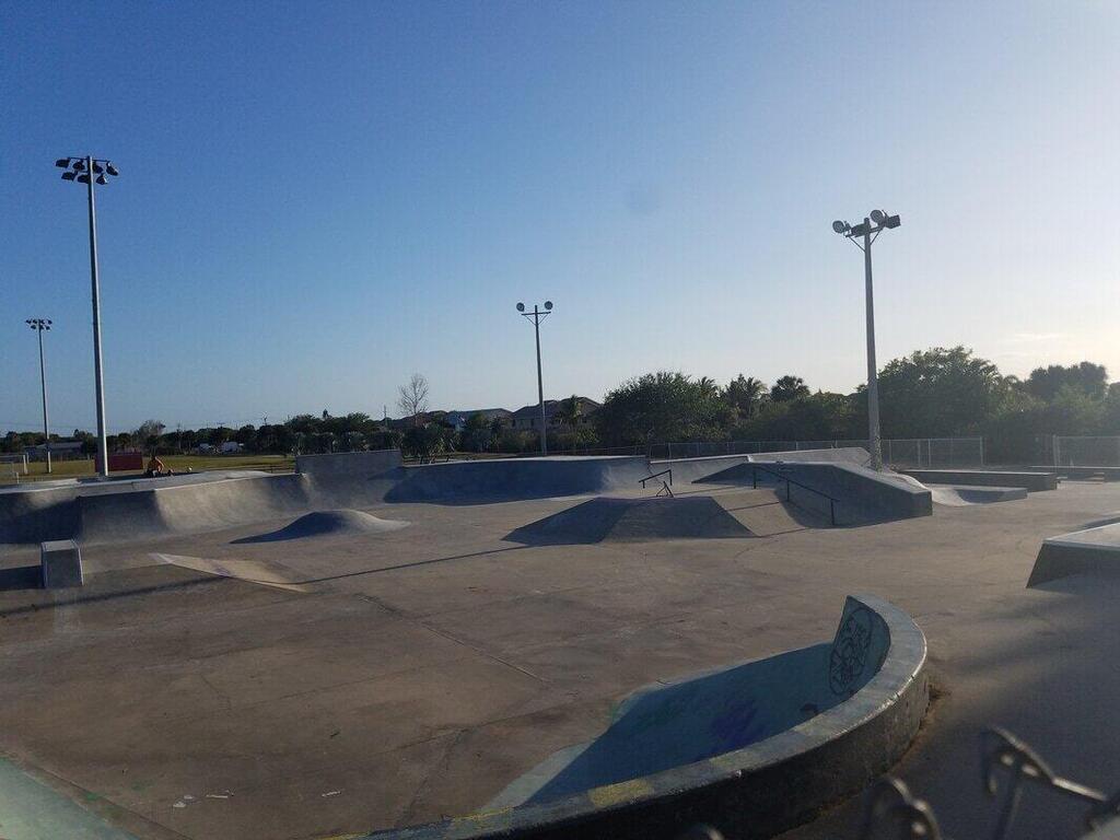 517 Summerset Court, Indian Harbour Beach, FL 32937