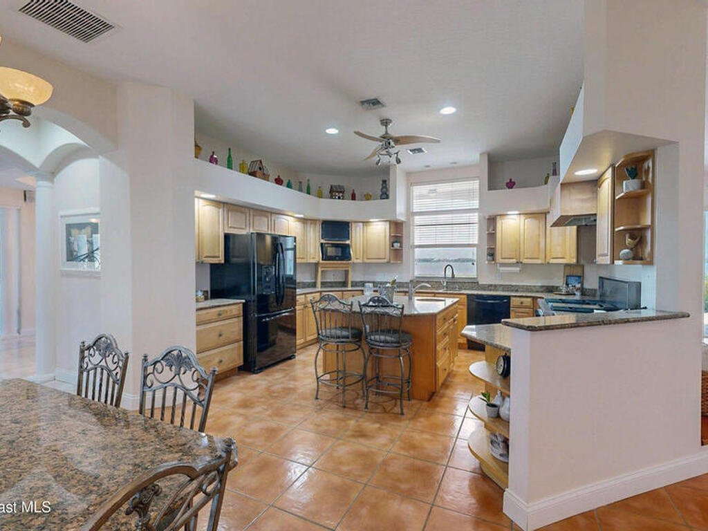 650 Loggerhead Island Drive, Satellite Beach, FL 32937