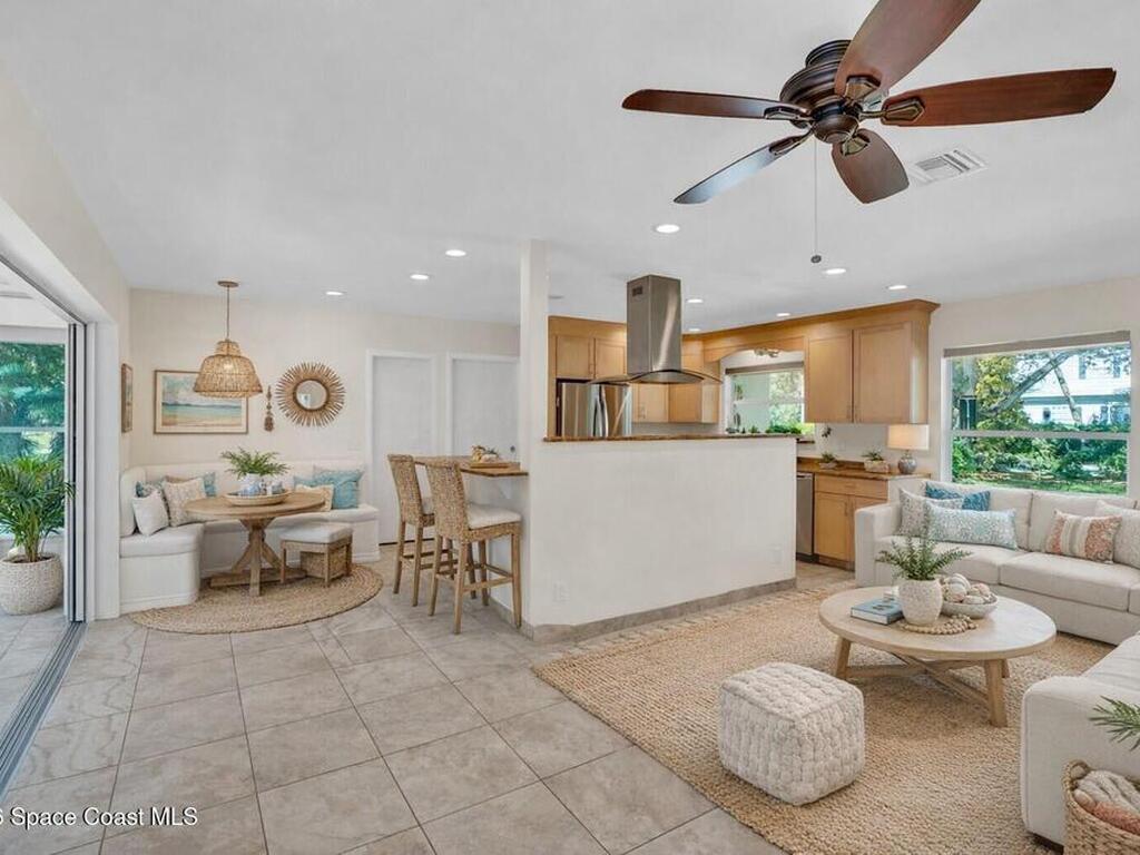 912 Coquina Lane, Vero Beach, FL 32963