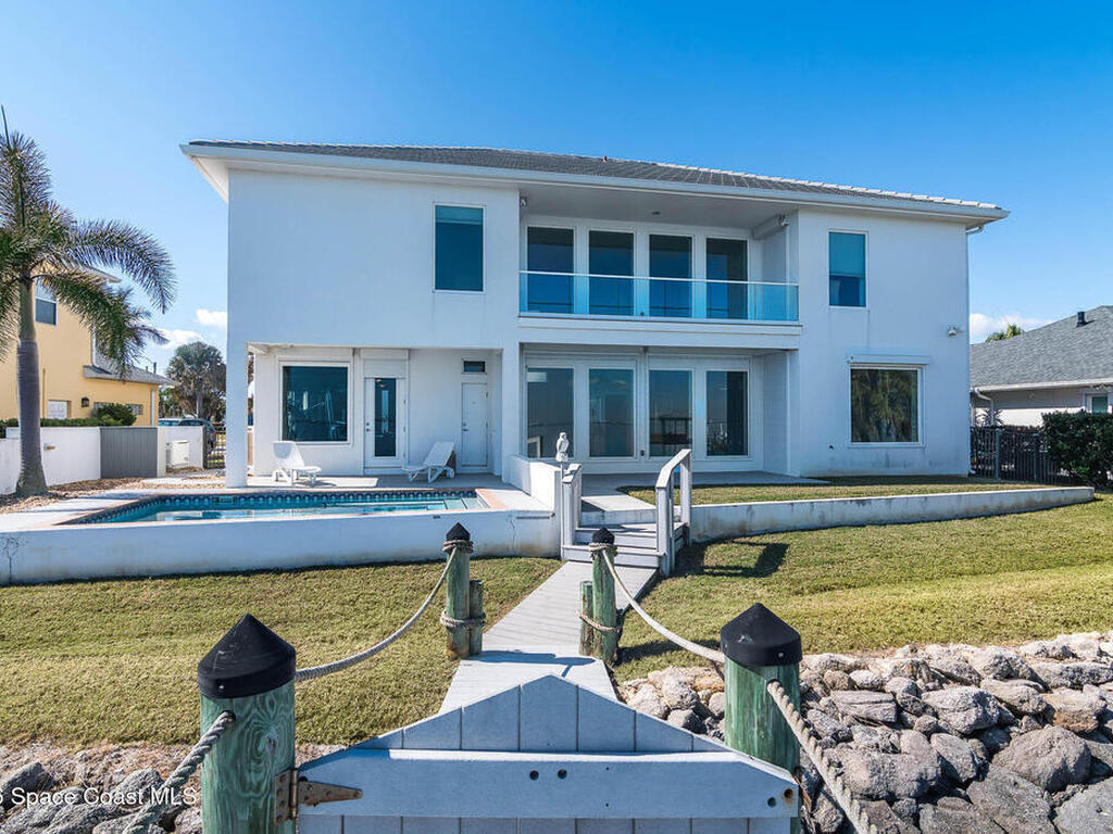 1870 Harbor Point Drive, Merritt Island, FL 32952