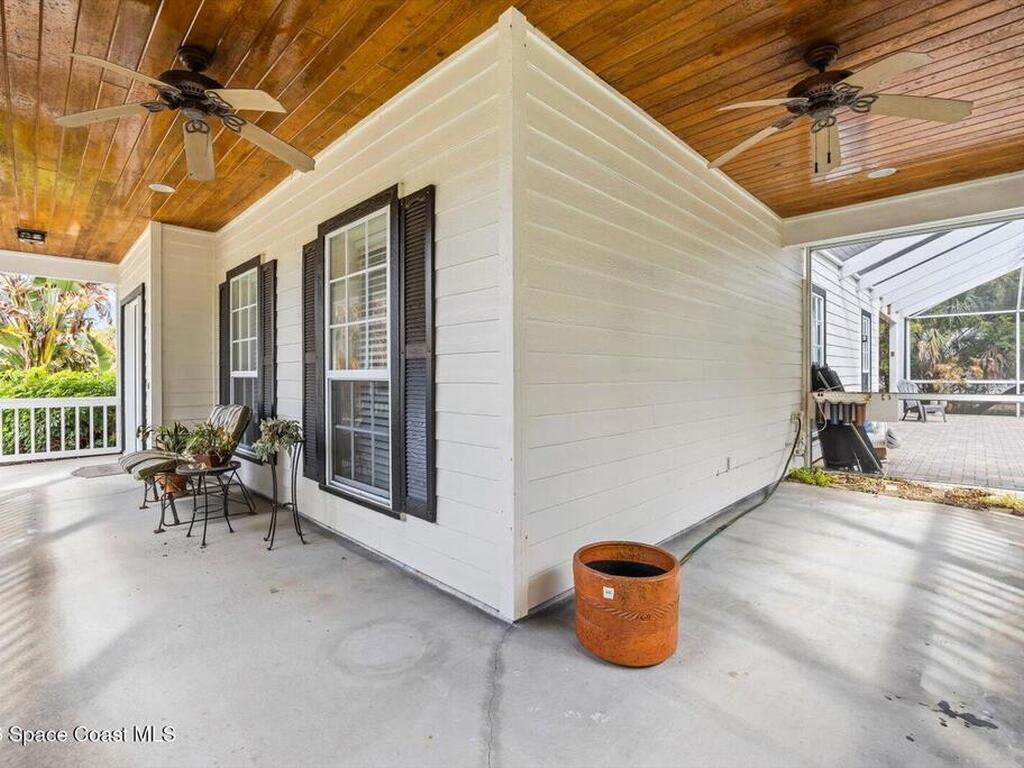580 42nd Court, Vero Beach, FL 32968