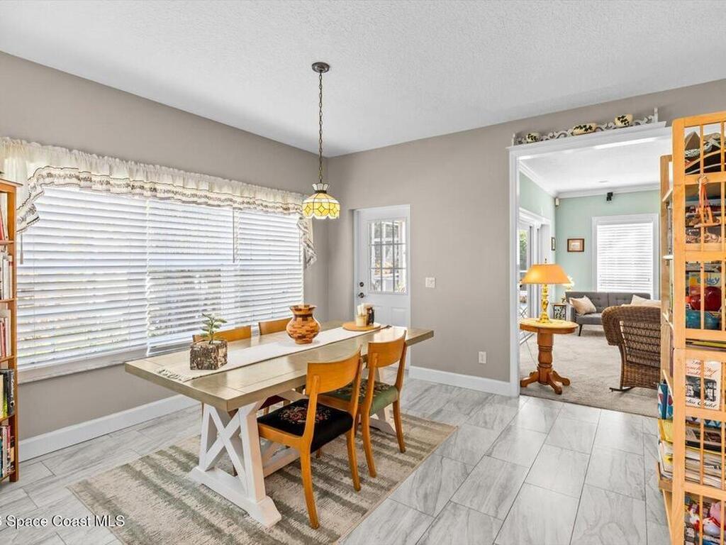 580 42nd Court, Vero Beach, FL 32968