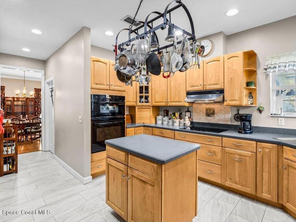 580 42nd Court, Vero Beach, FL 32968