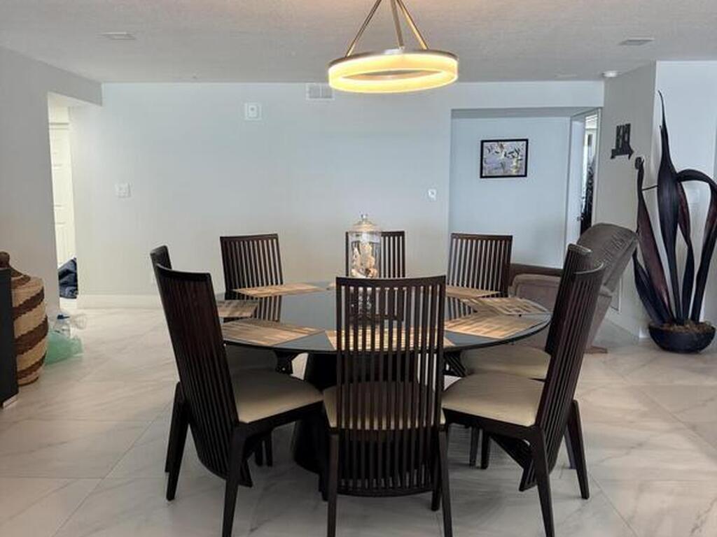 3223 S Atlantic Avenue, Cocoa Beach, FL 32931