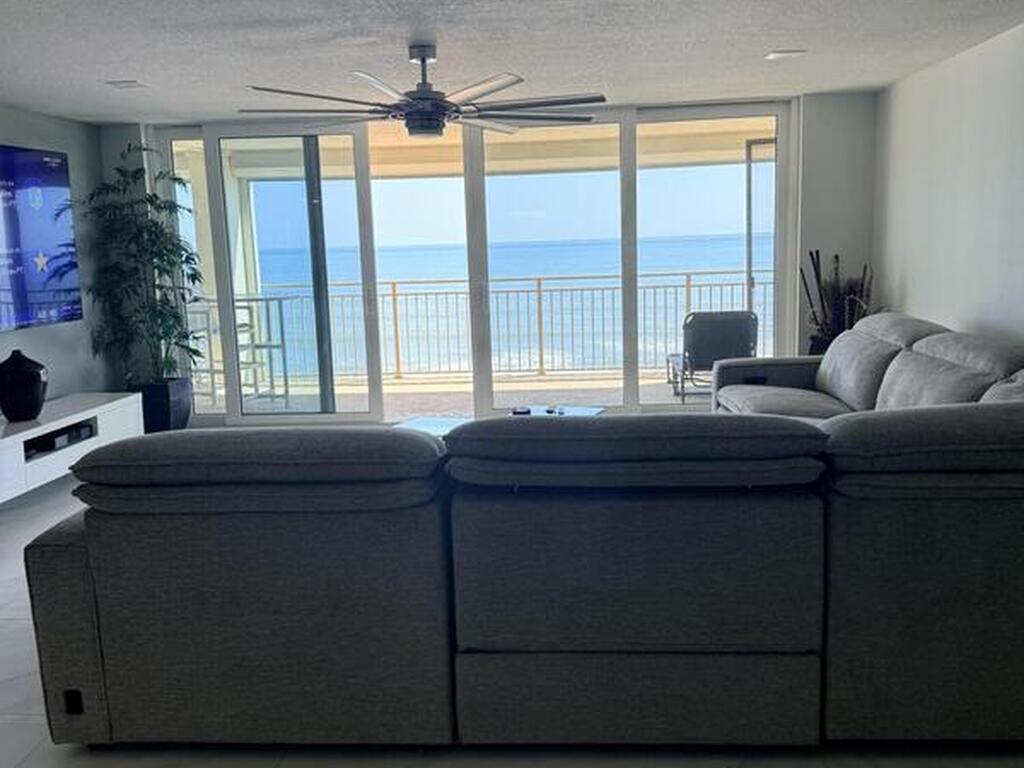 3223 S Atlantic Avenue, Cocoa Beach, FL 32931