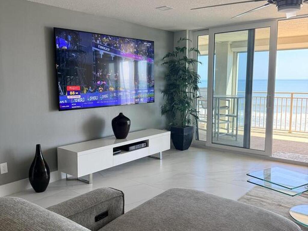 3223 S Atlantic Avenue, Cocoa Beach, FL 32931