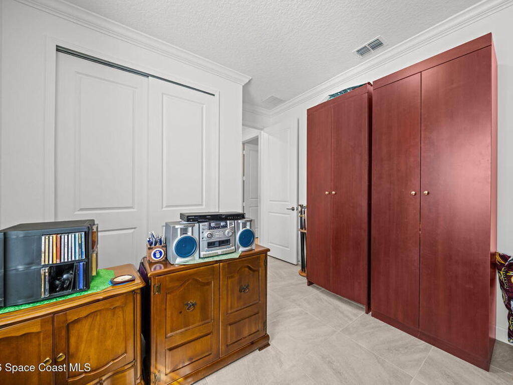 1765 Velky Lane, Melbourne, FL 32940