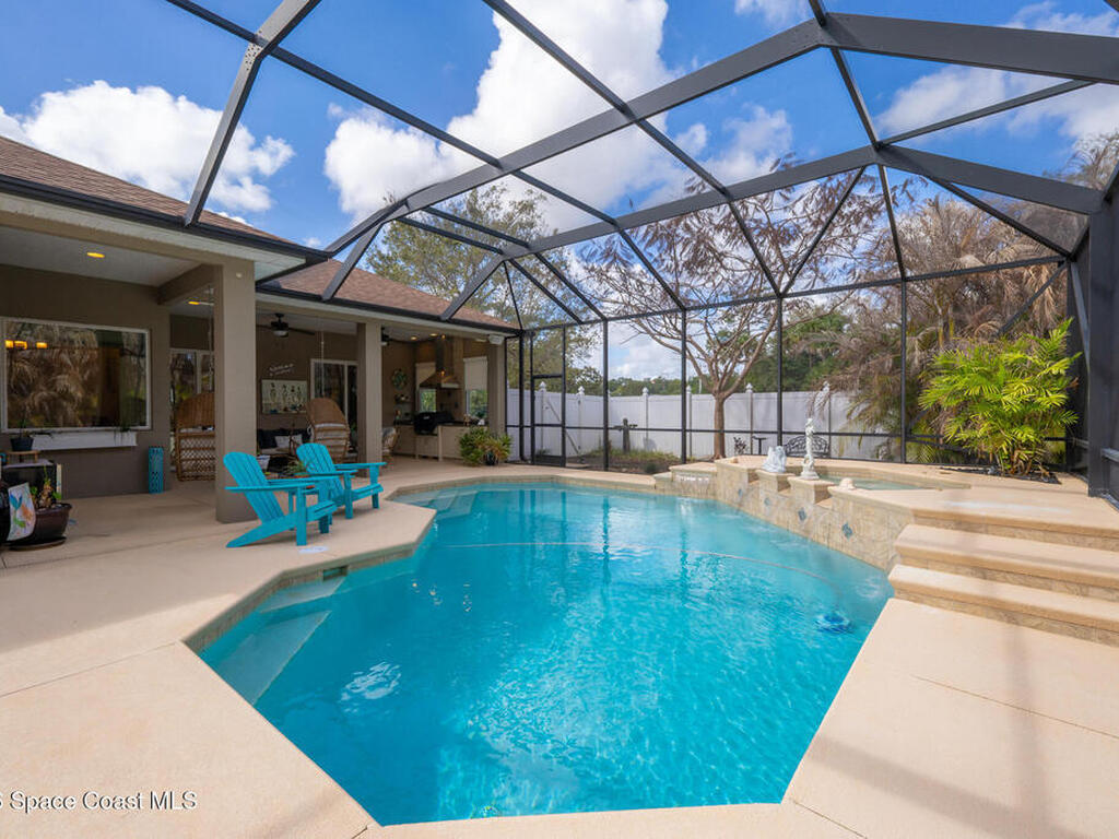 111 Via Catalano Court, Palm Bay, FL 32907