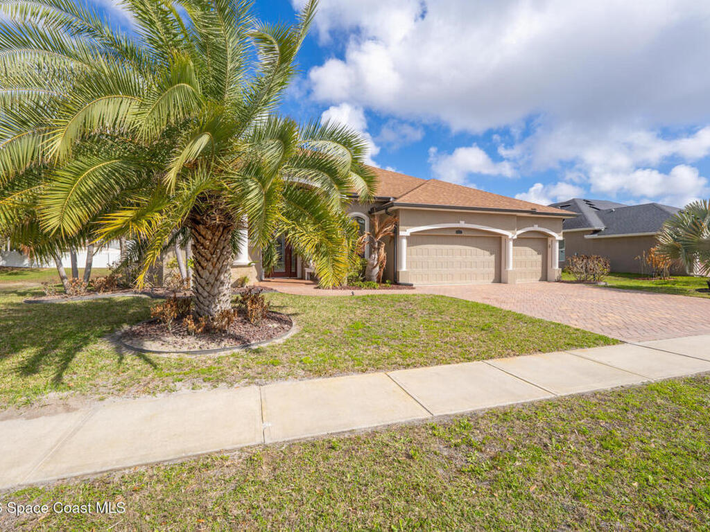 111 Via Catalano Court, Palm Bay, FL 32907
