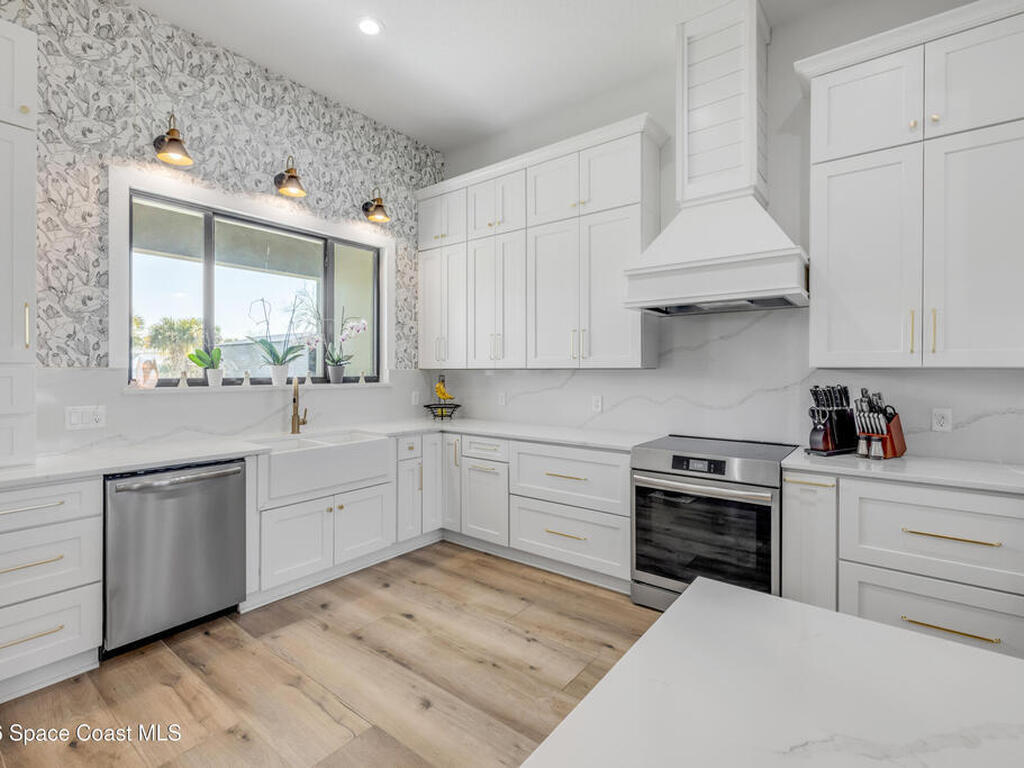 3395 Dunn Road, Mims, FL 32754