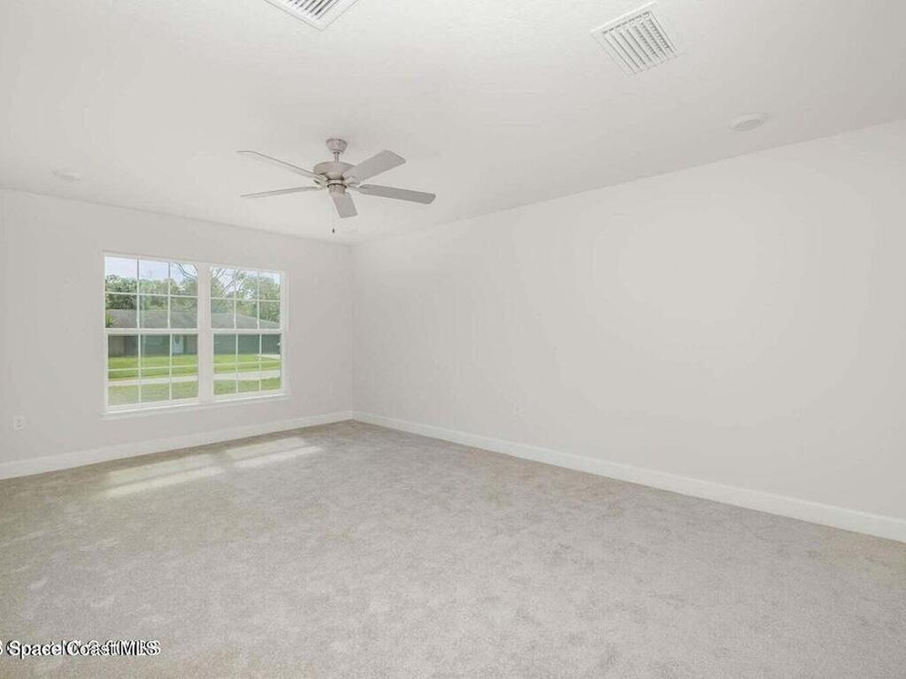 483 Oakleaf Street, Palm Bay, FL 32908