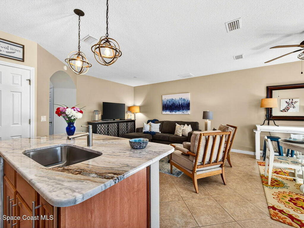 1335 Lara Circle, Rockledge, FL 32955