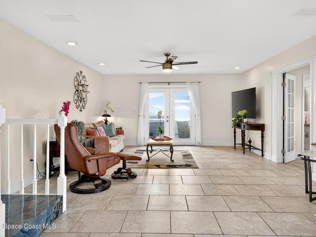 526 Jefferson Avenue, Cape Canaveral, FL 32920