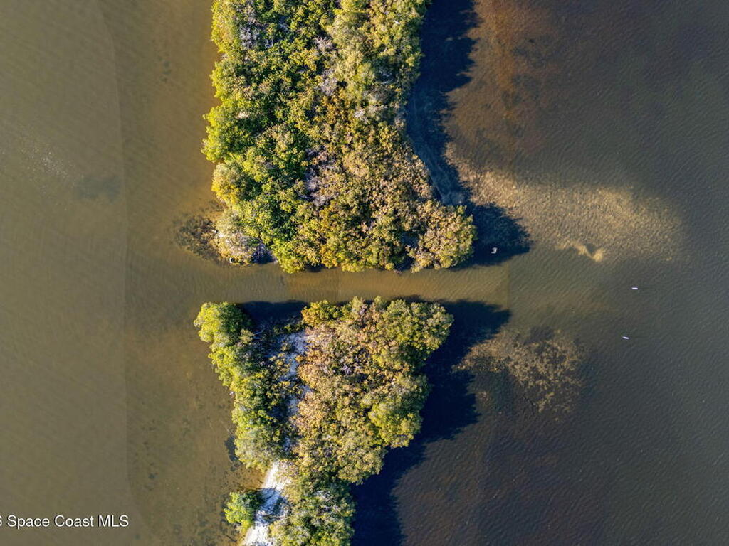 4760 Honeyridge Lane, Merritt Island, FL 32952