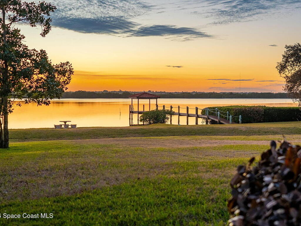 4760 Honeyridge Lane, Merritt Island, FL 32952