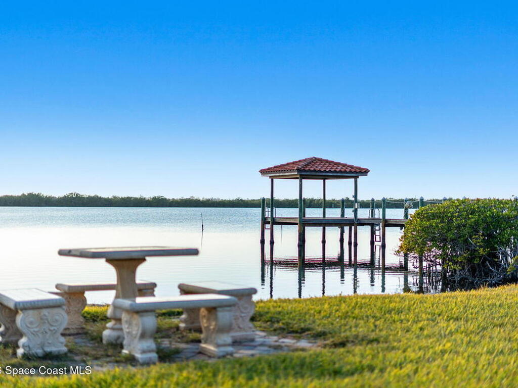 4760 Honeyridge Lane, Merritt Island, FL 32952