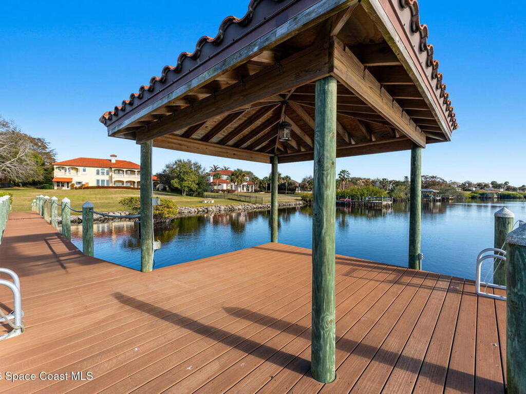 4760 Honeyridge Lane, Merritt Island, FL 32952