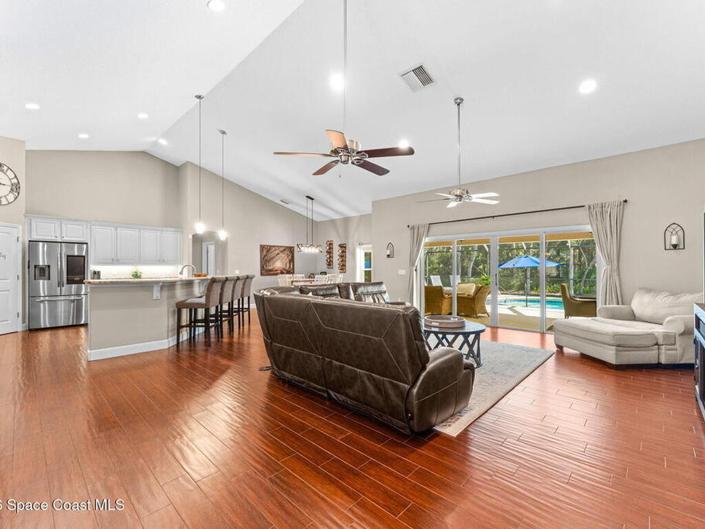 1695 Arch Road, Mims, FL 32754