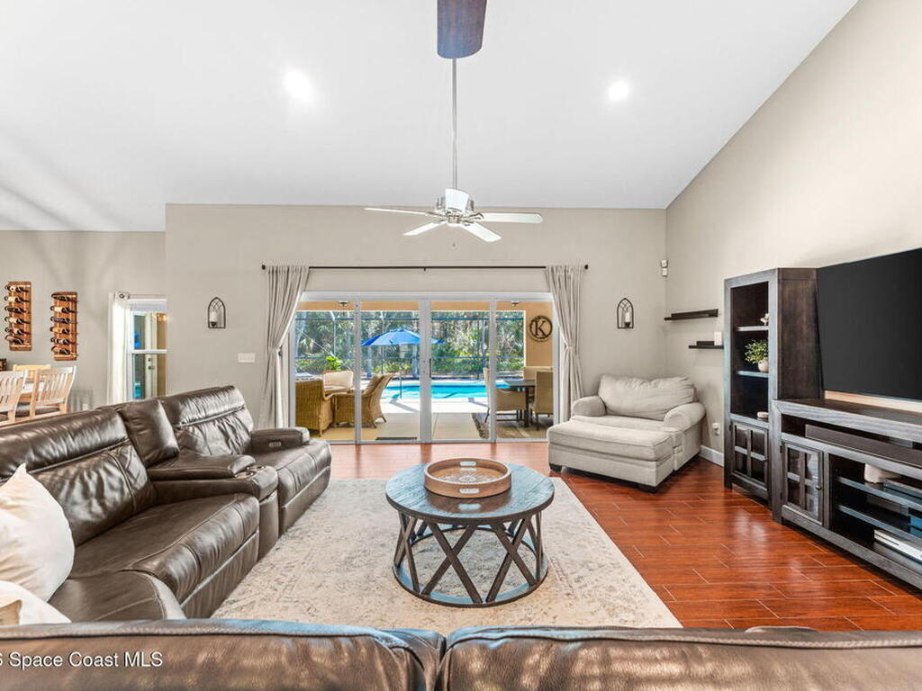 1695 Arch Road, Mims, FL 32754