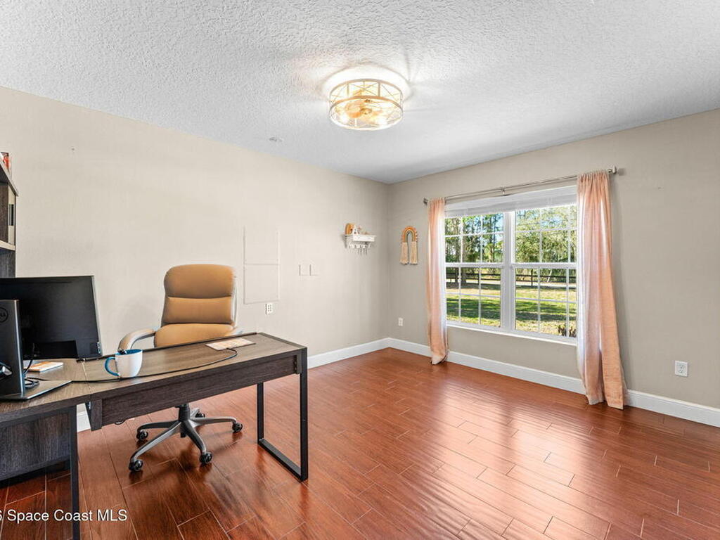 1695 Arch Road, Mims, FL 32754