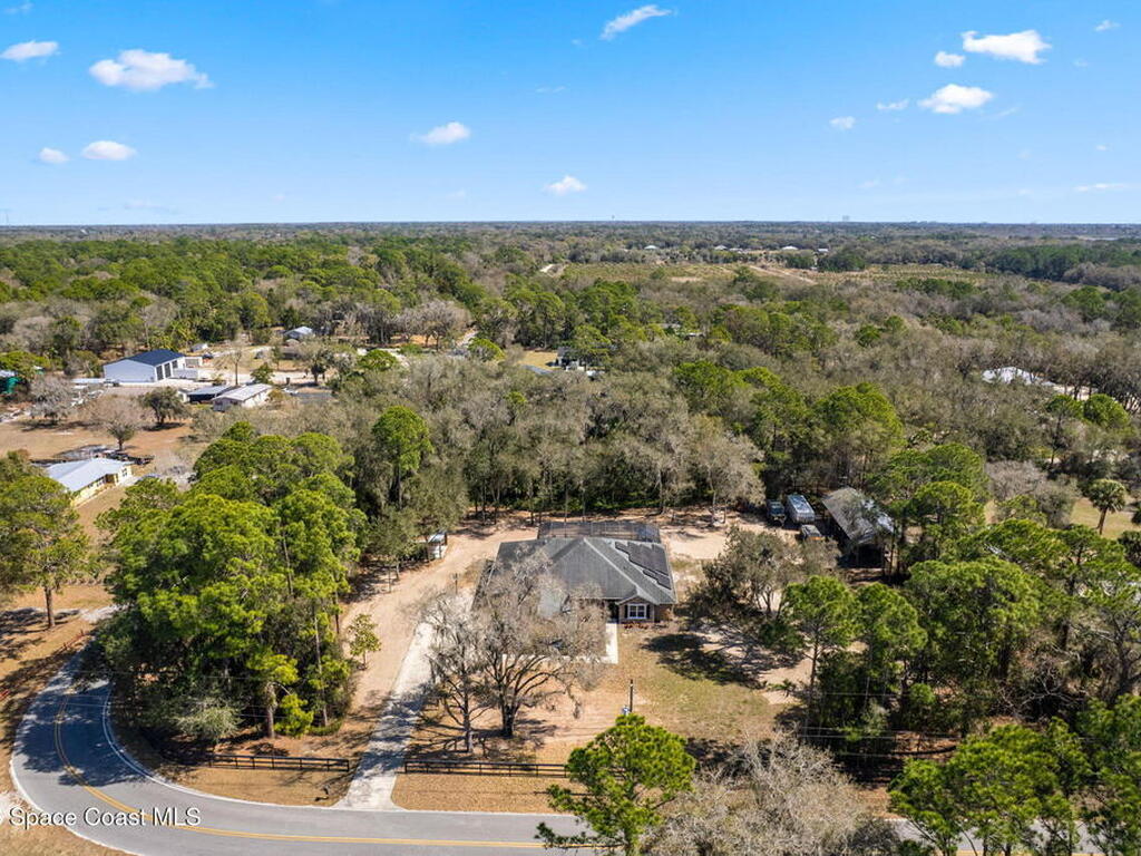 1695 Arch Road, Mims, FL 32754