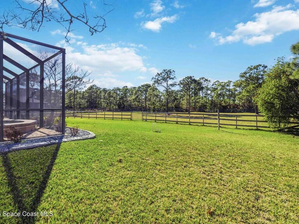 6920 Hacienda Drive, Grant, FL 32949