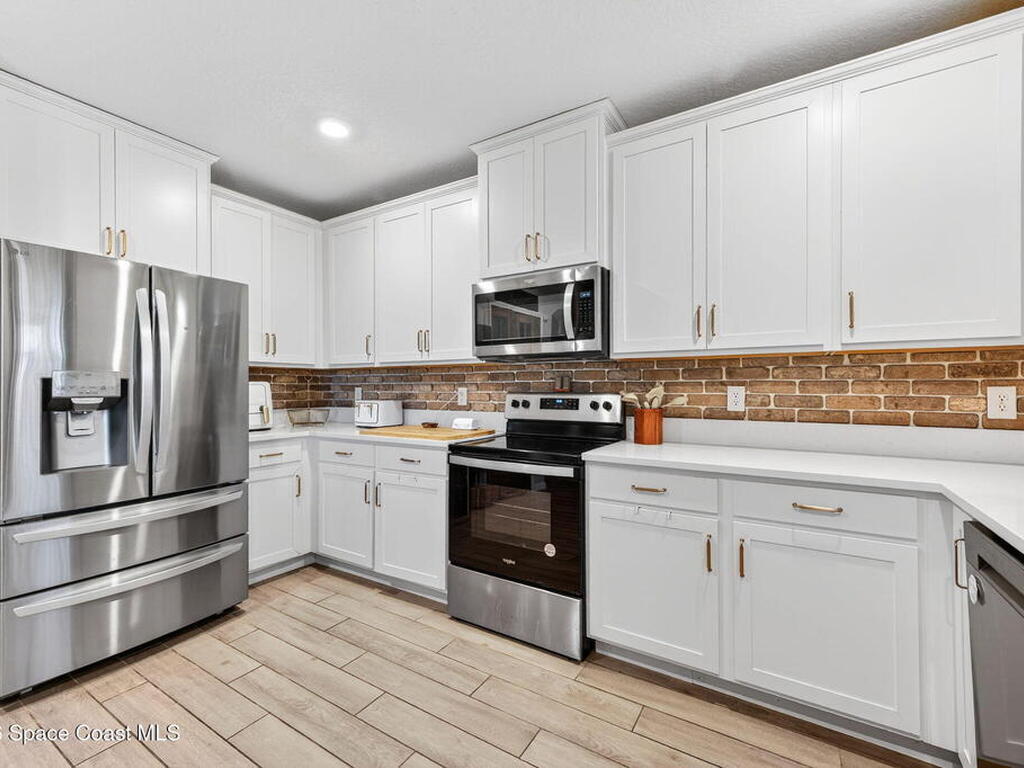 340 Wiregrass Avenue, West Melbourne, FL 32904