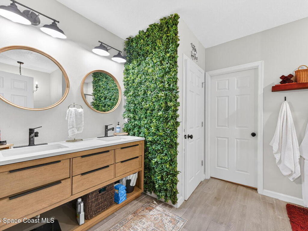 340 Wiregrass Avenue, West Melbourne, FL 32904