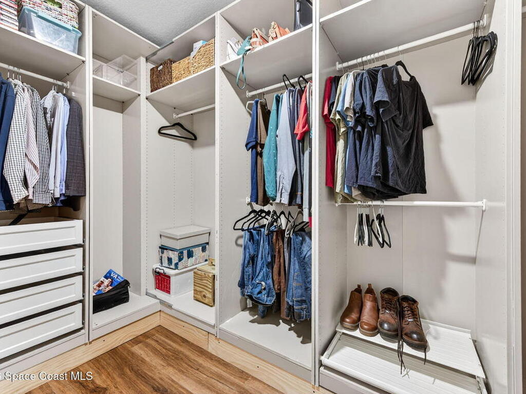 340 Wiregrass Avenue, West Melbourne, FL 32904