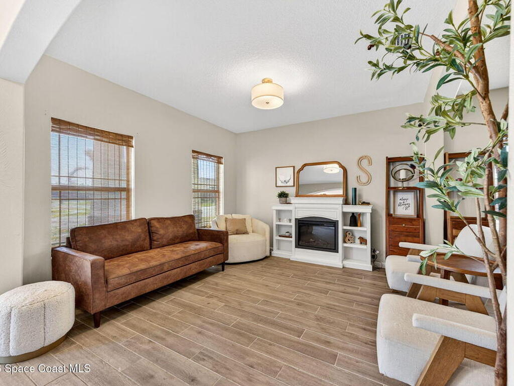 340 Wiregrass Avenue, West Melbourne, FL 32904