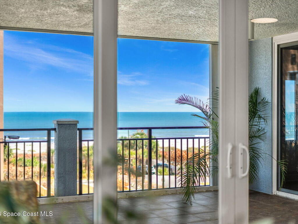 410 Hayes Avenue, Cocoa Beach, FL 32931