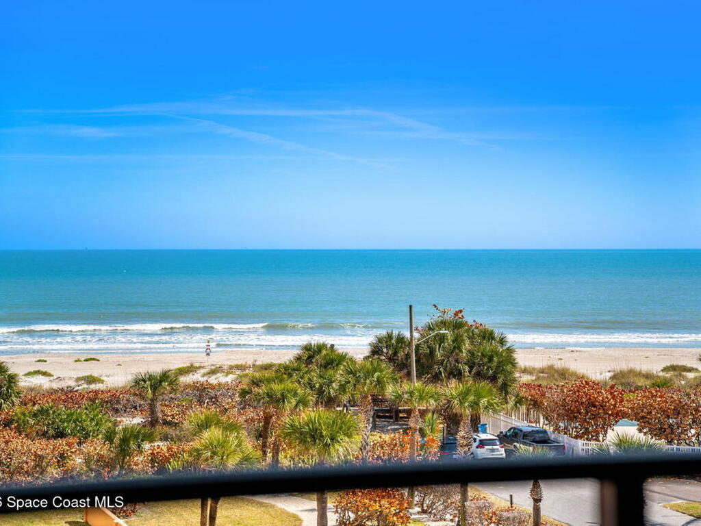 410 Hayes Avenue, Cocoa Beach, FL 32931