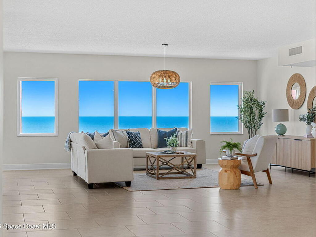 410 Hayes Avenue, Cocoa Beach, FL 32931