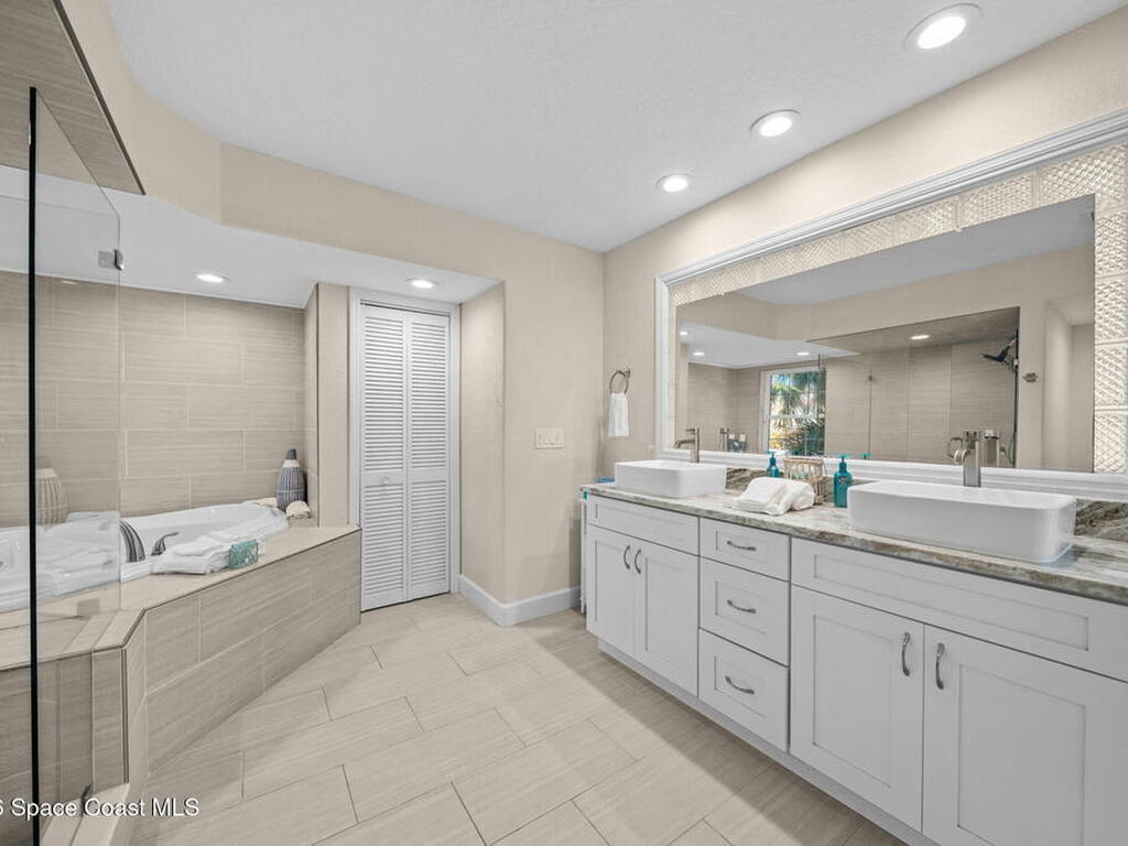 3450 S Atlantic Avenue, Cocoa Beach, FL 32931