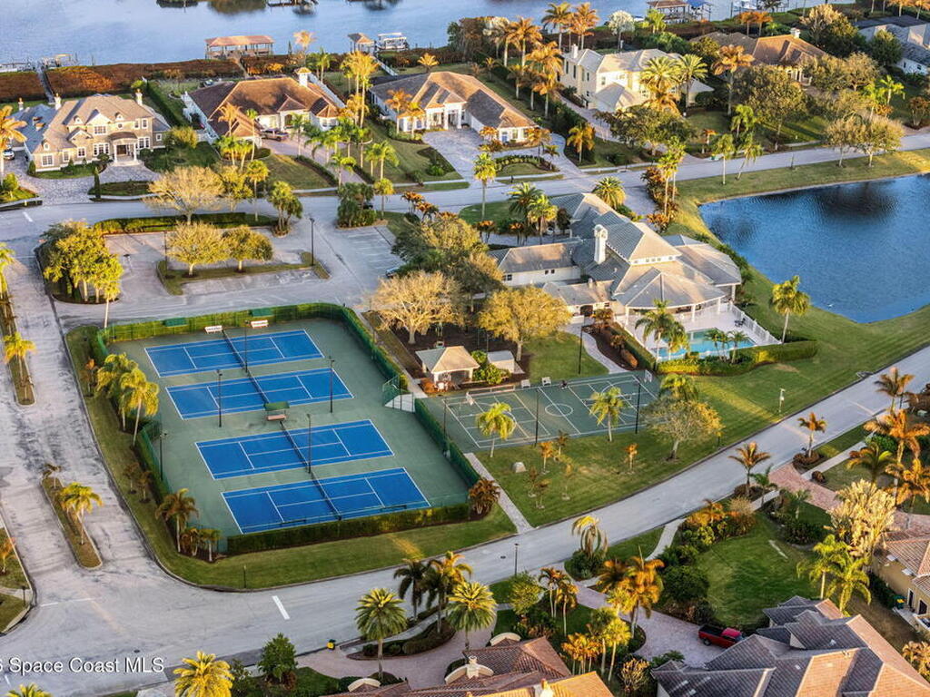 135 Lansing Island Drive, Indian Harbour Beach, FL 32937