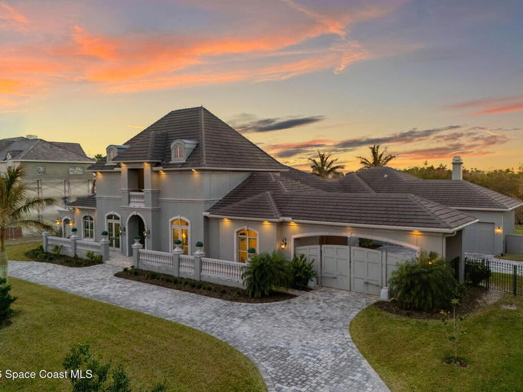 135 Lansing Island Drive, Indian Harbour Beach, FL 32937