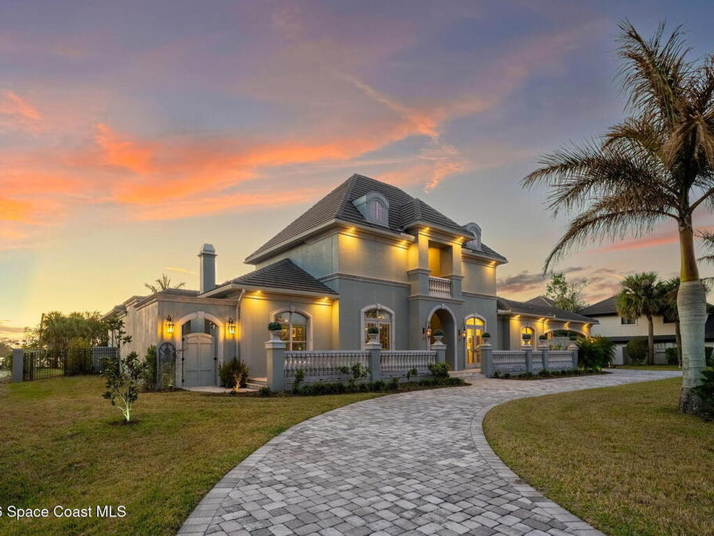 135 Lansing Island Drive, Indian Harbour Beach, FL 32937