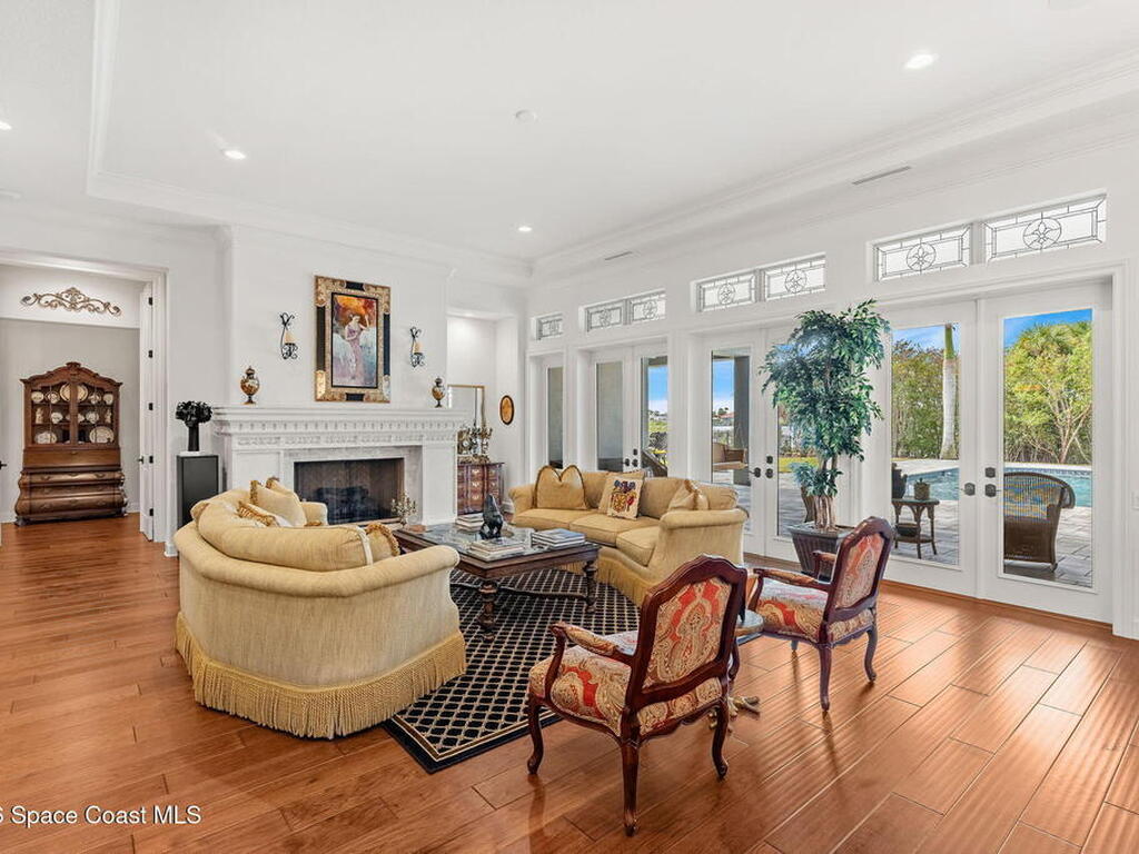 135 Lansing Island Drive, Indian Harbour Beach, FL 32937