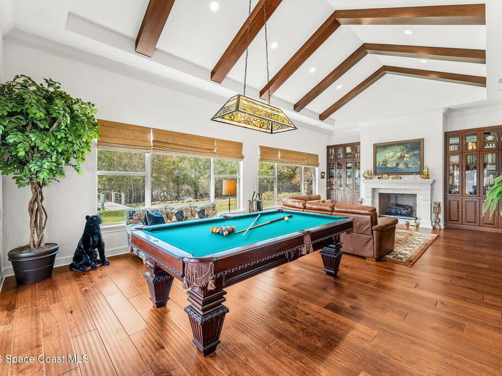 135 Lansing Island Drive, Indian Harbour Beach, FL 32937