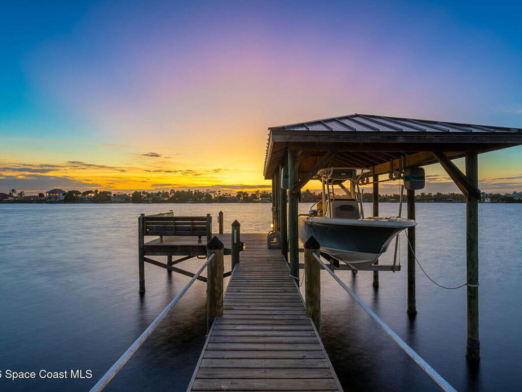 135 Lansing Island Drive, Indian Harbour Beach, FL 32937