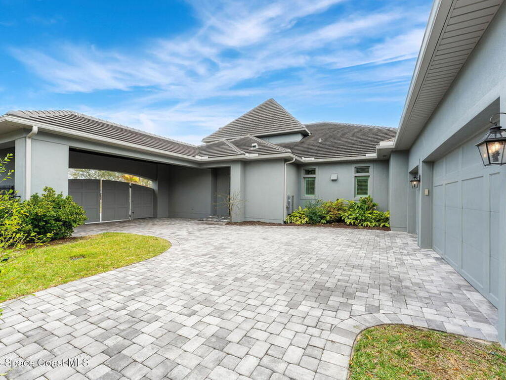 135 Lansing Island Drive, Indian Harbour Beach, FL 32937