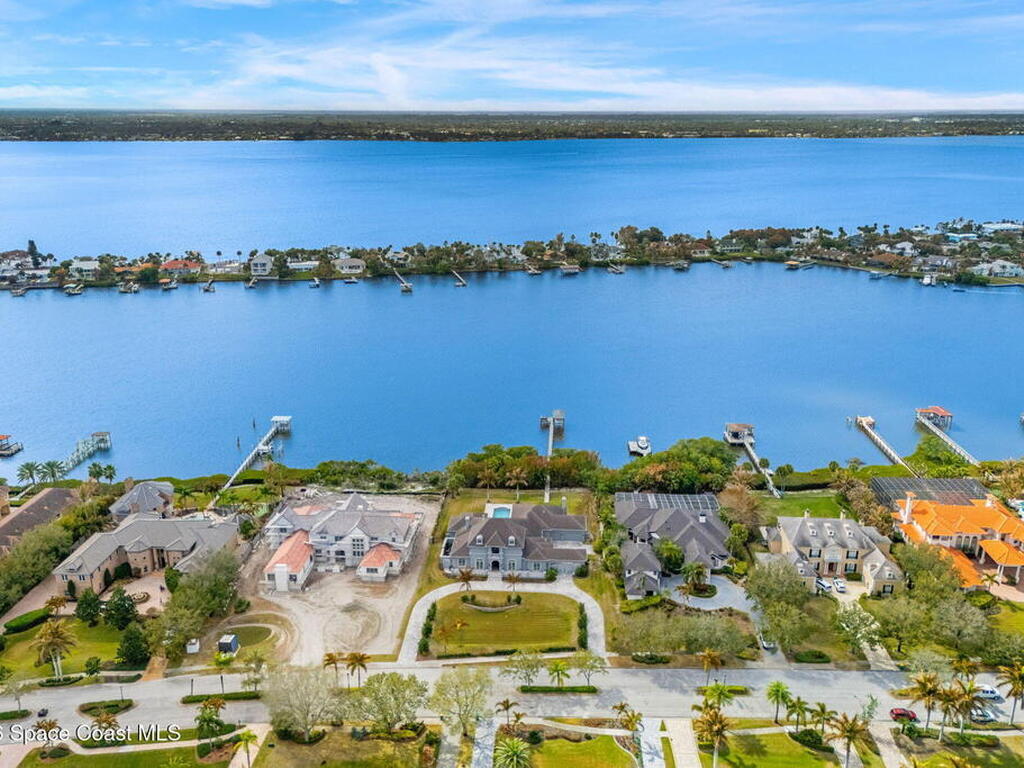 135 Lansing Island Drive, Indian Harbour Beach, FL 32937