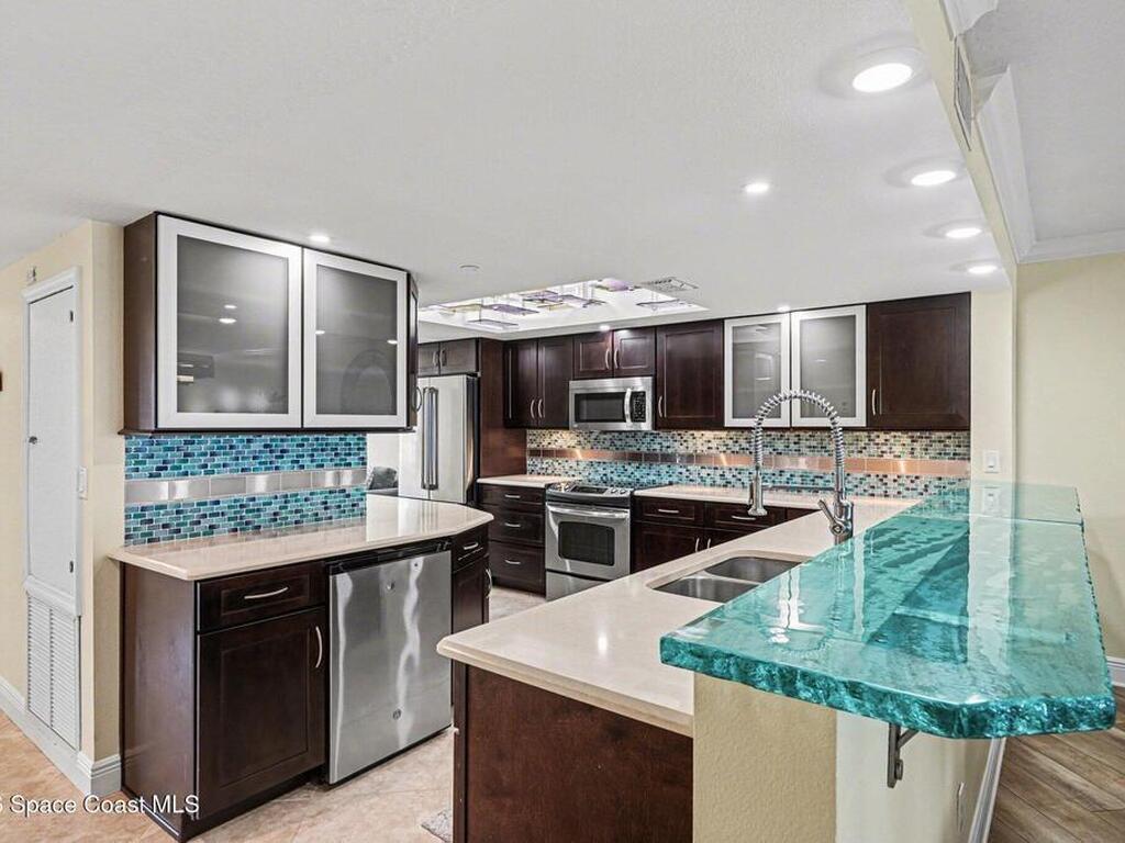 8700 Ridgewood Avenue, Cape Canaveral, FL 32920