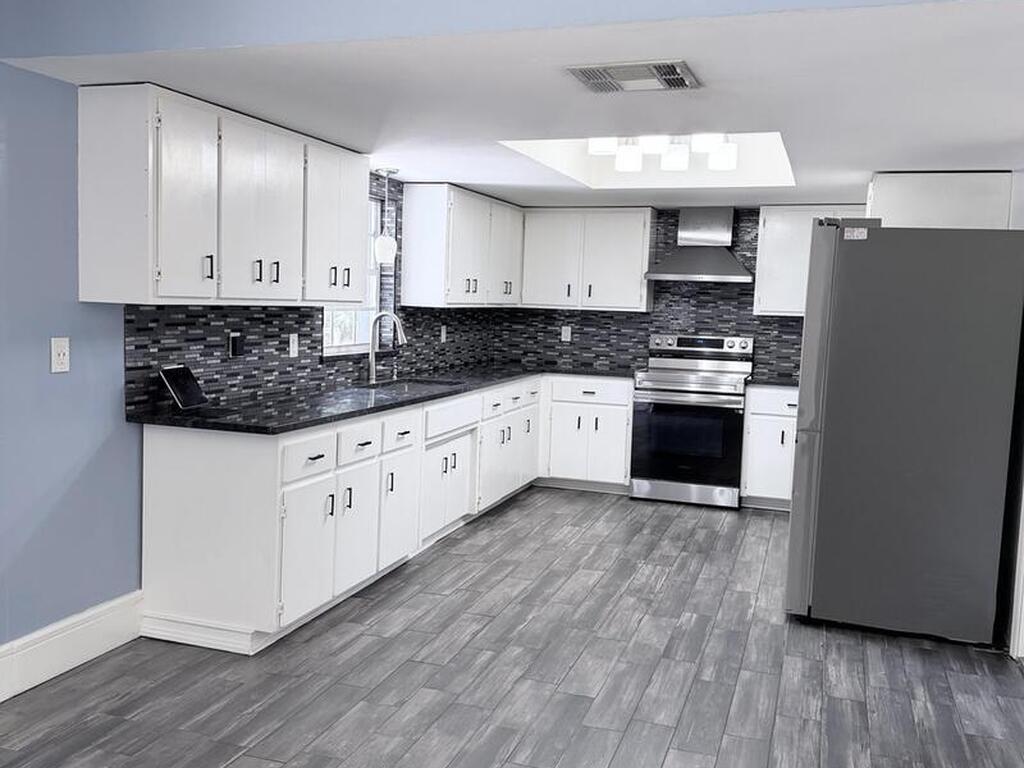 7997 Babcock Street, Palm Bay, FL 32909