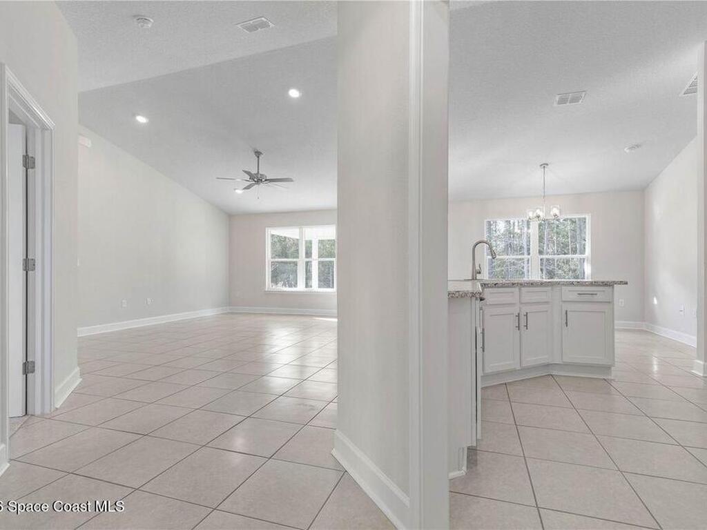 443 Oakleaf Street, Palm Bay, FL 32908