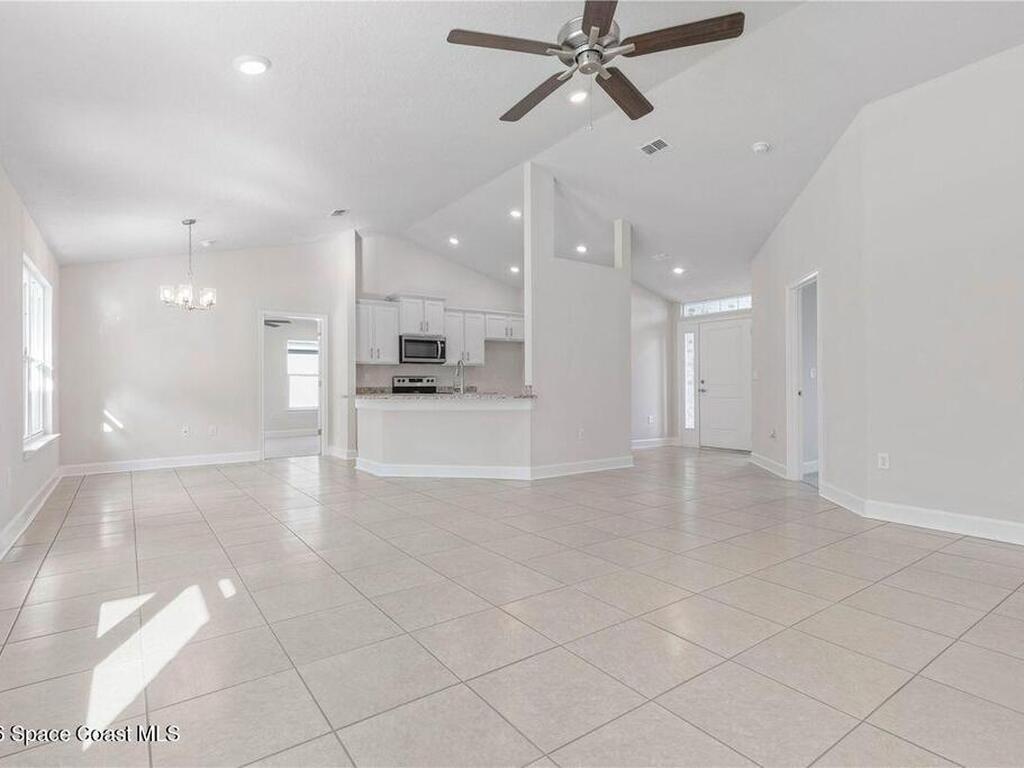 443 Oakleaf Street, Palm Bay, FL 32908