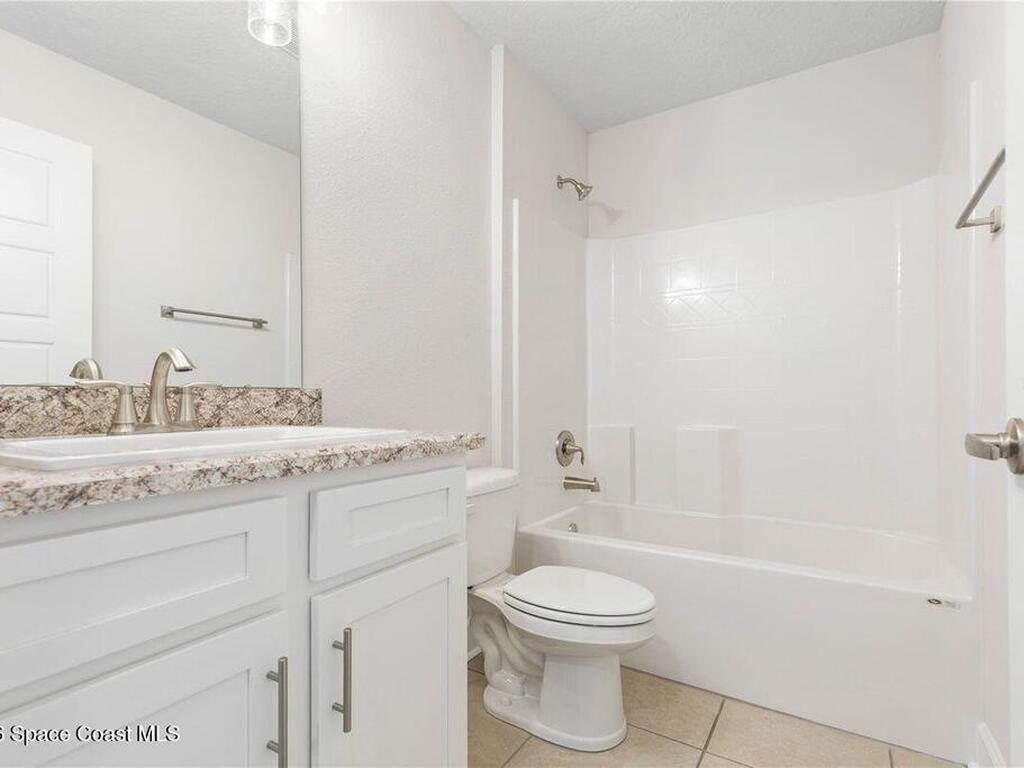 443 Oakleaf Street, Palm Bay, FL 32908