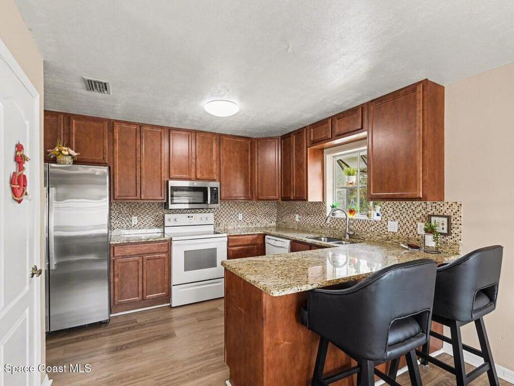 7045 Grissom Parkway, Cocoa, FL 32927