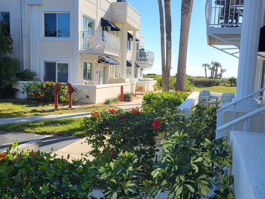 8600 Ridgewood Avenue, Cape Canaveral, FL 32920